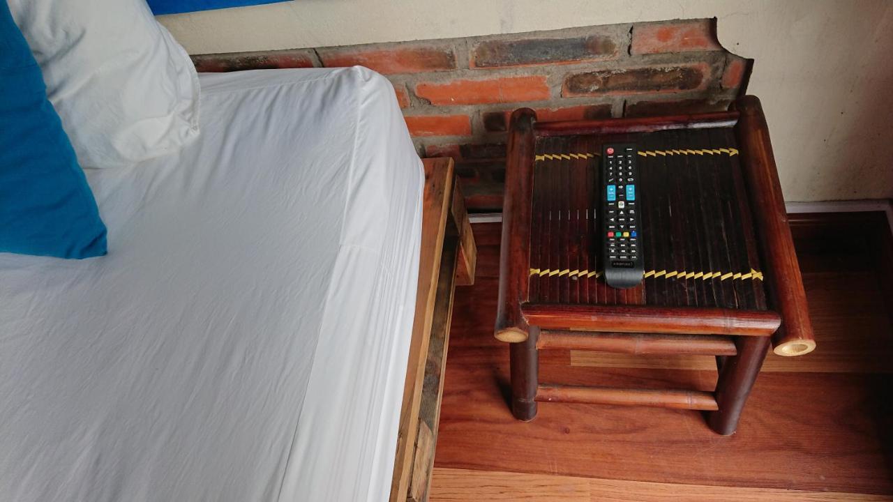Halo Bay Homestay Ha Long Exterior foto
